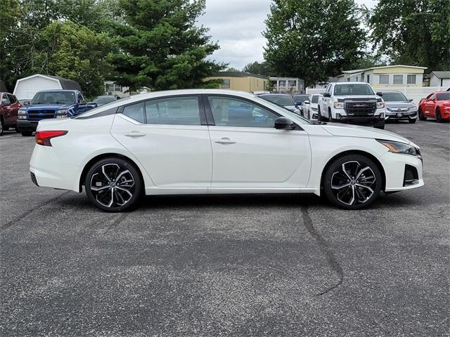 new 2024 Nissan Altima car, priced at $32,777