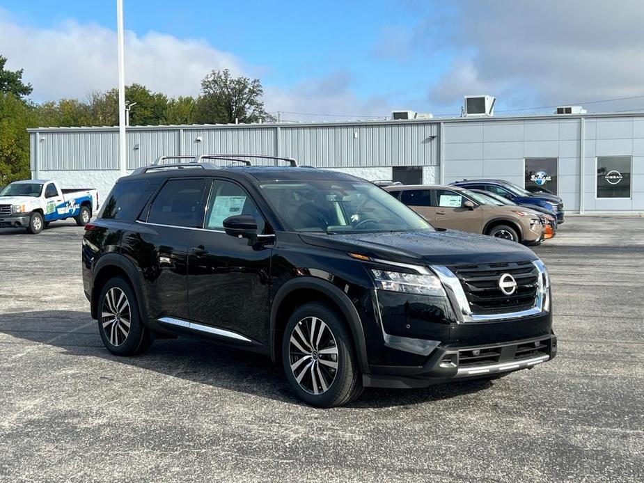 new 2024 Nissan Pathfinder car, priced at $54,300