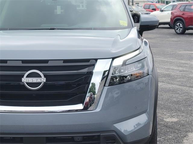 new 2025 Nissan Pathfinder car, priced at $54,485