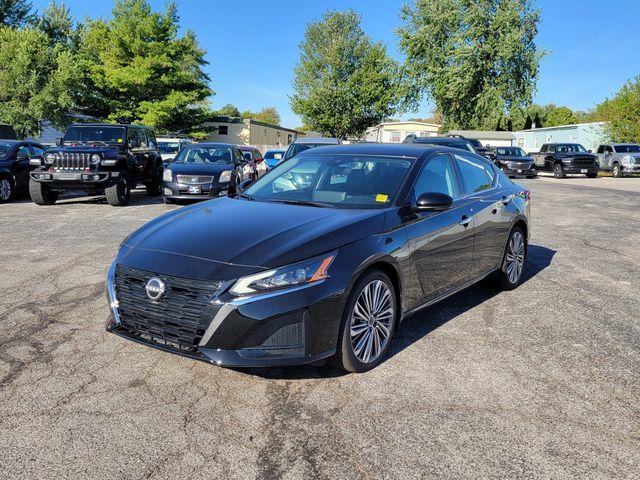 new 2025 Nissan Altima car, priced at $33,785