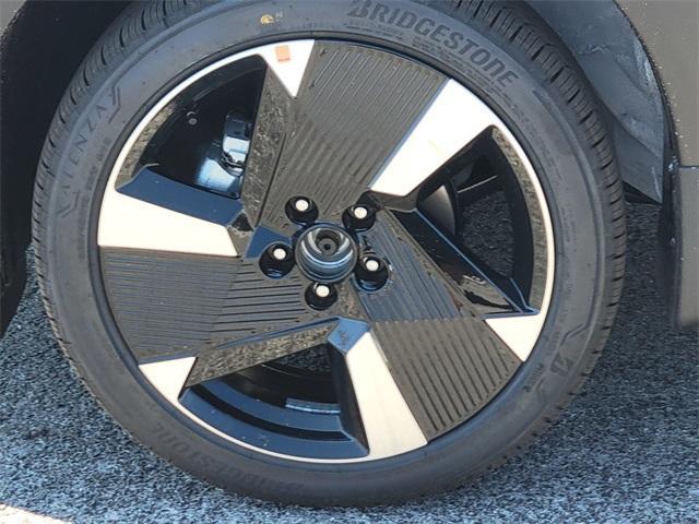 new 2025 Nissan Kicks car, priced at $31,854