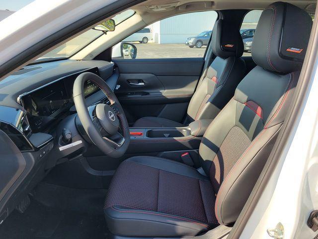 new 2025 Nissan Kicks car, priced at $31,274