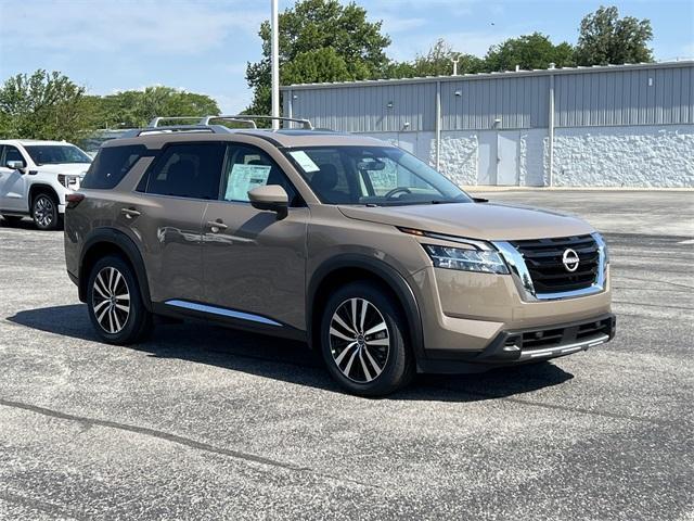 new 2024 Nissan Pathfinder car, priced at $55,275