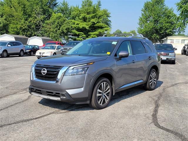 new 2025 Nissan Pathfinder car, priced at $52,345