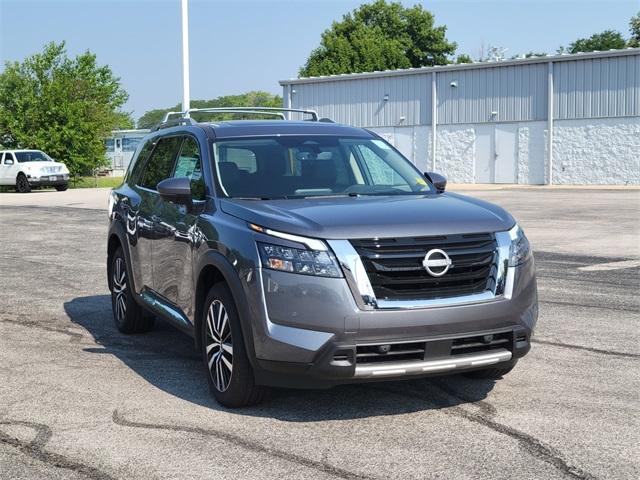 new 2025 Nissan Pathfinder car, priced at $52,345