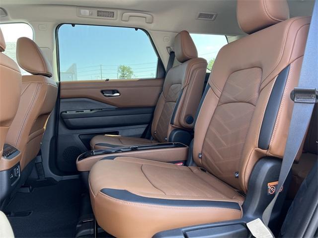 new 2024 Nissan Pathfinder car, priced at $54,850