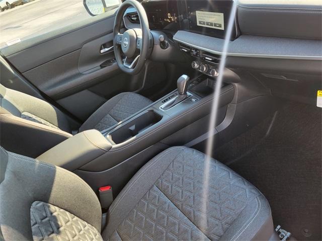 new 2025 Nissan Kicks car, priced at $27,360