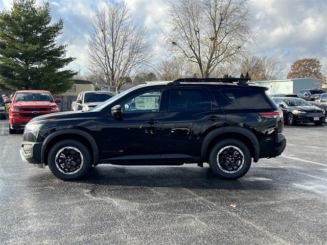 new 2024 Nissan Pathfinder car, priced at $45,377