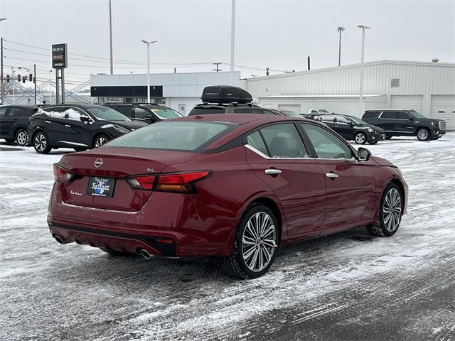 new 2025 Nissan Altima car, priced at $36,105