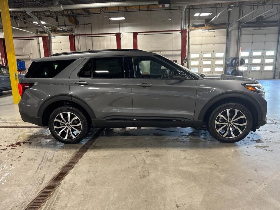 new 2025 Ford Explorer car, priced at $48,110