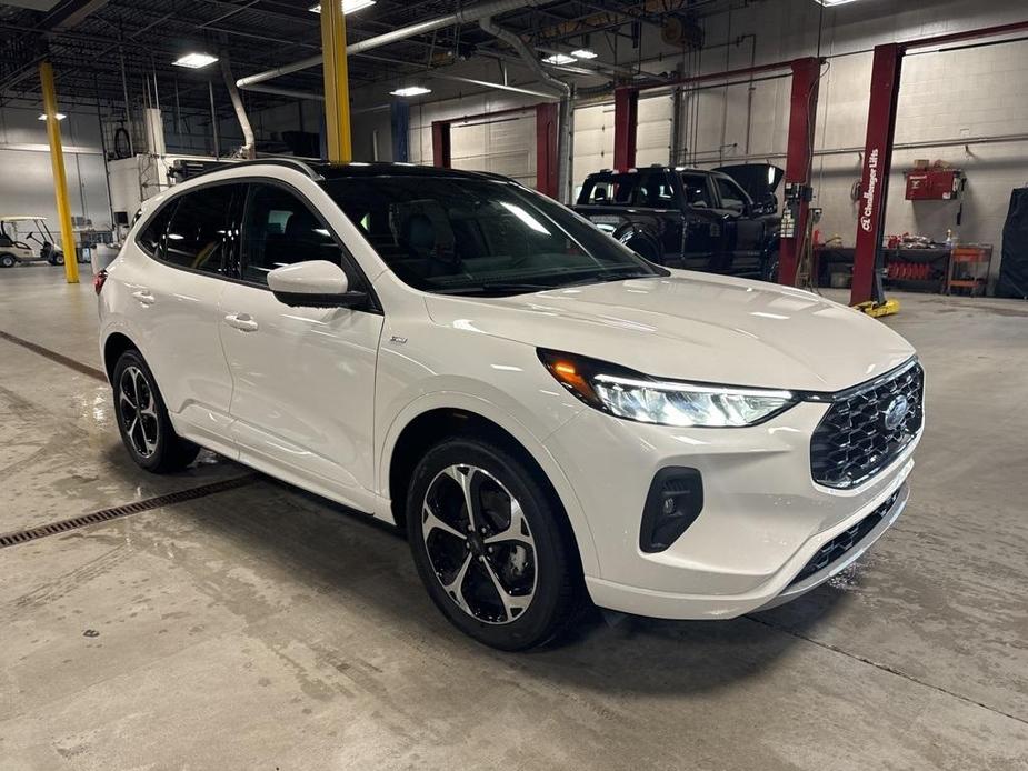 new 2024 Ford Escape car, priced at $42,415