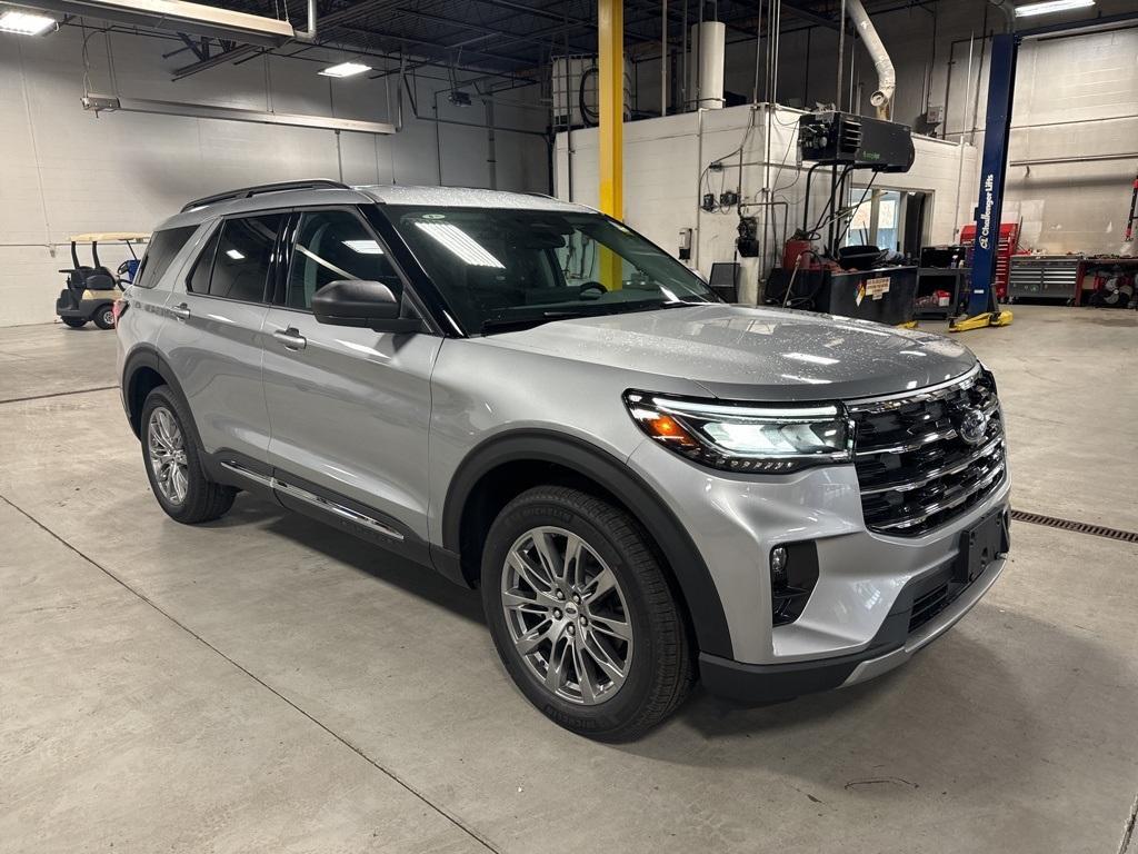 new 2025 Ford Explorer car, priced at $48,265