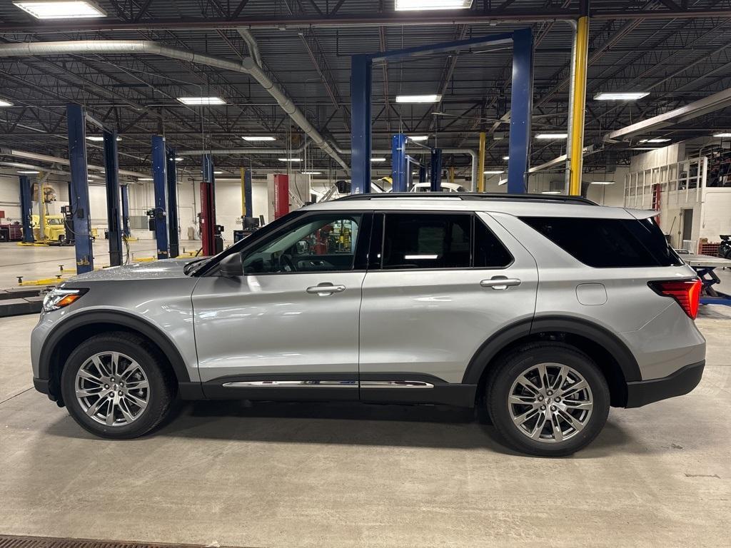 new 2025 Ford Explorer car, priced at $48,265