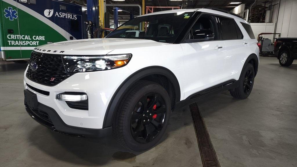 new 2024 Ford Explorer car, priced at $62,405