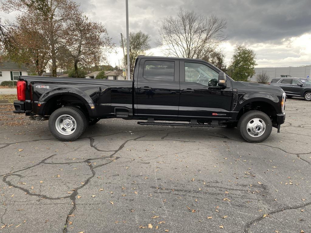 new 2026 Ford F-350 car, priced at $77,600