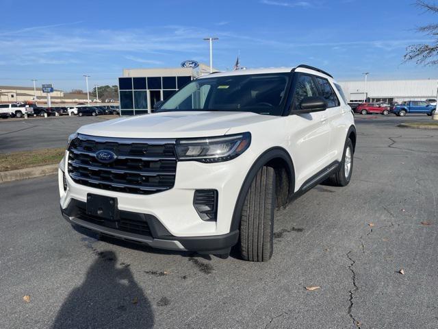 new 2025 Ford Explorer car, priced at $38,952