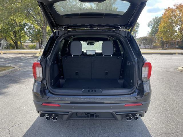 new 2025 Ford Explorer car, priced at $52,716