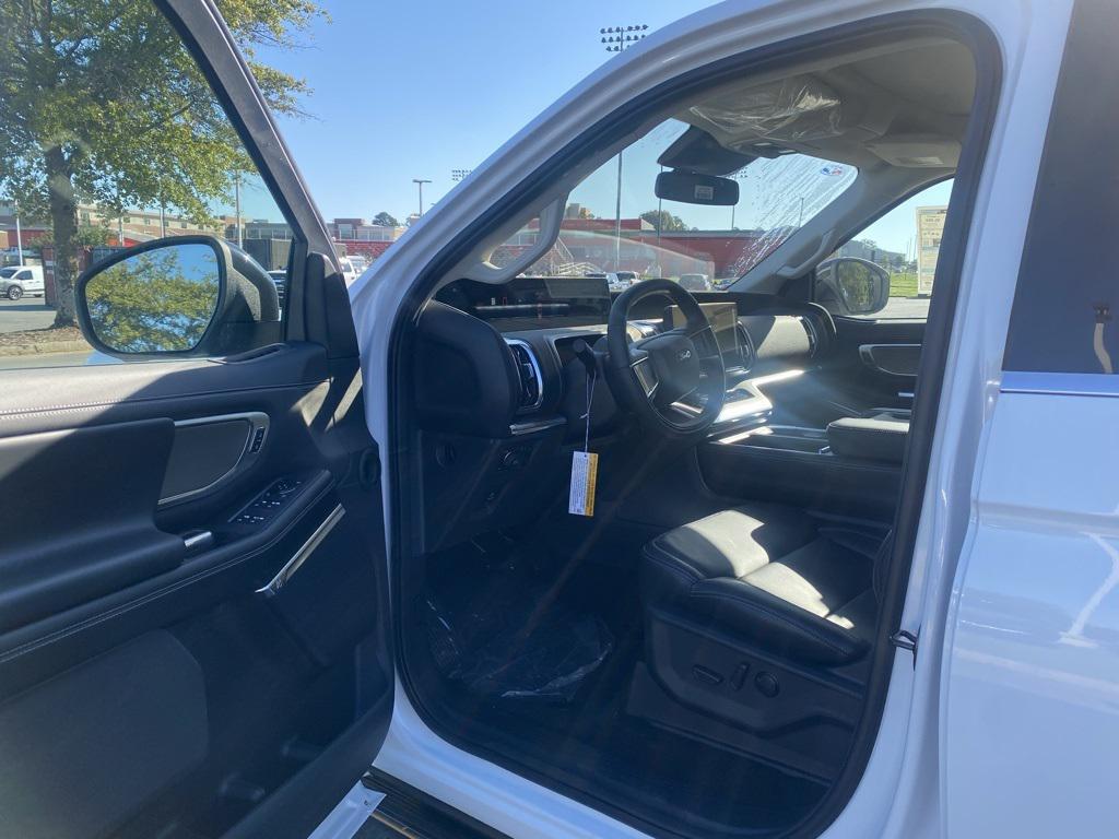 new 2025 Ford Expedition Max car, priced at $80,590