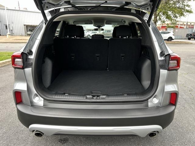 used 2023 Ford Escape car, priced at $22,178