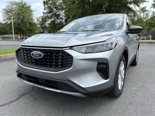 used 2023 Ford Escape car, priced at $22,178