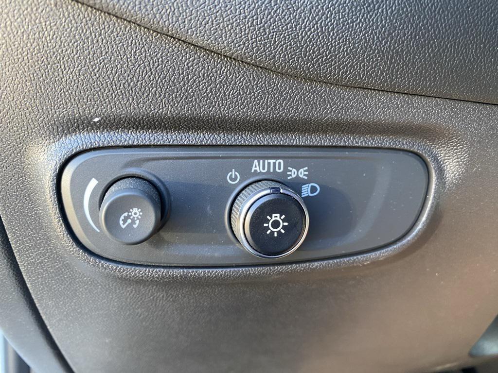 used 2023 Chevrolet Equinox car, priced at $20,499