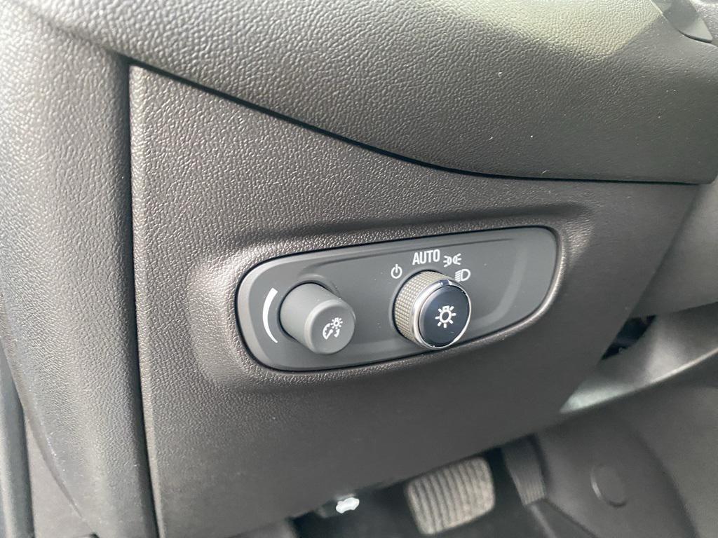 used 2022 Chevrolet Equinox car, priced at $22,999