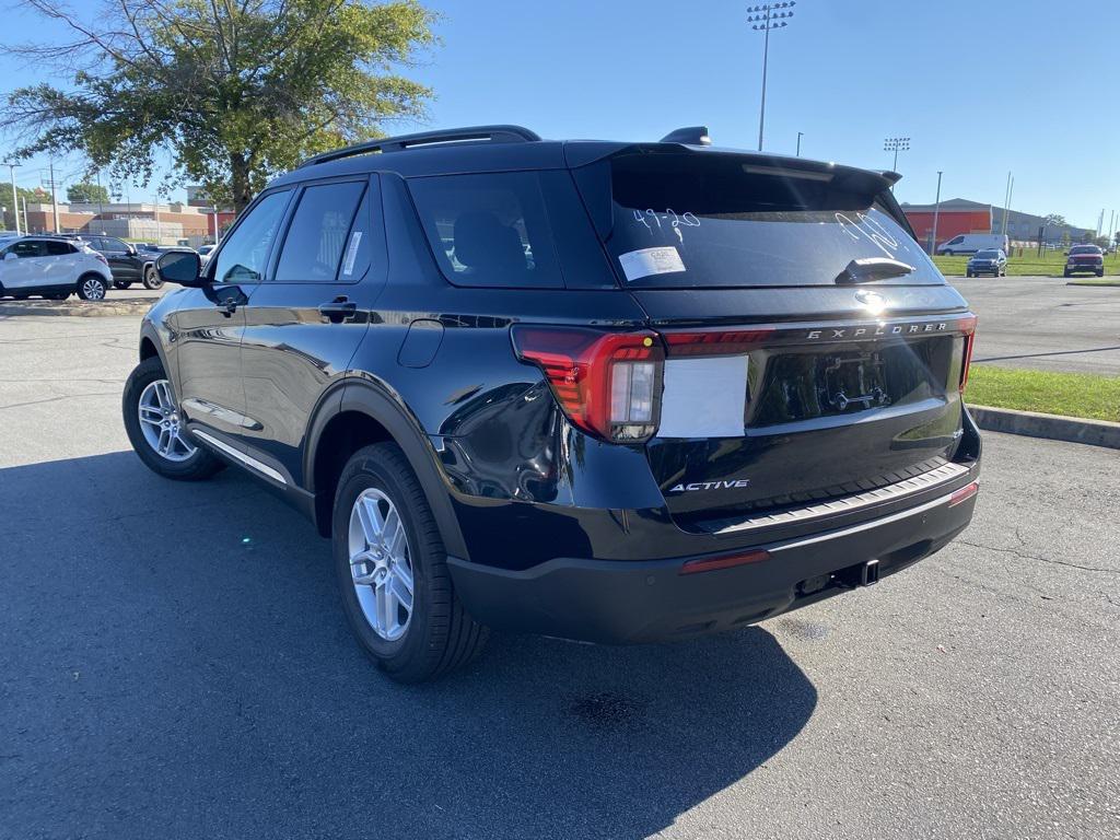 new 2025 Ford Explorer car, priced at $40,990