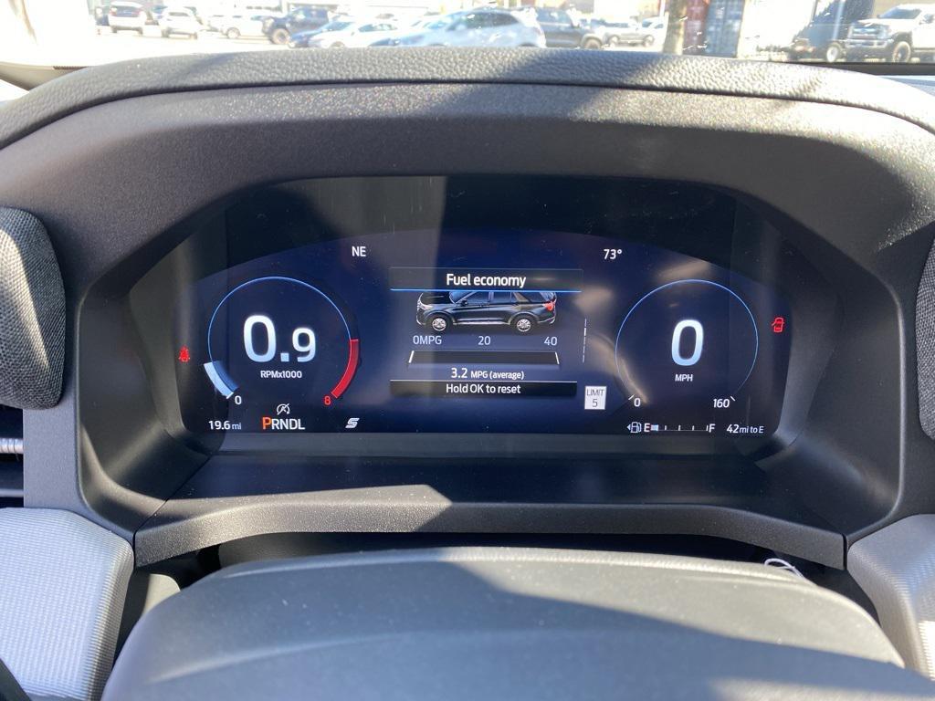 new 2025 Ford Explorer car, priced at $40,990