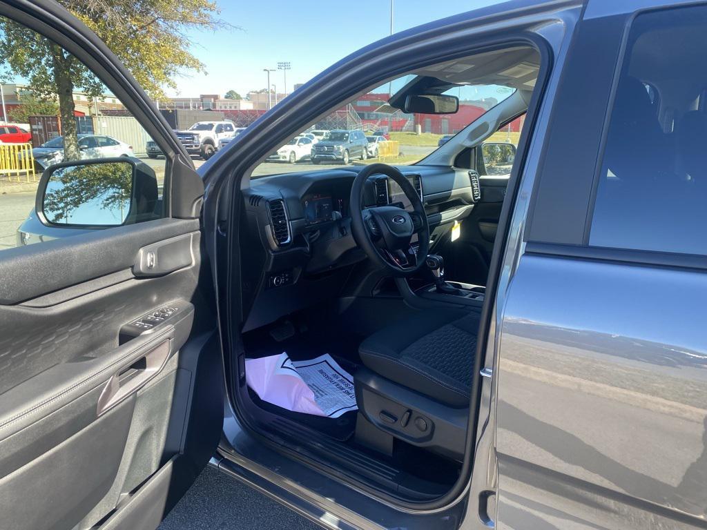 new 2025 Ford Ranger car, priced at $35,990