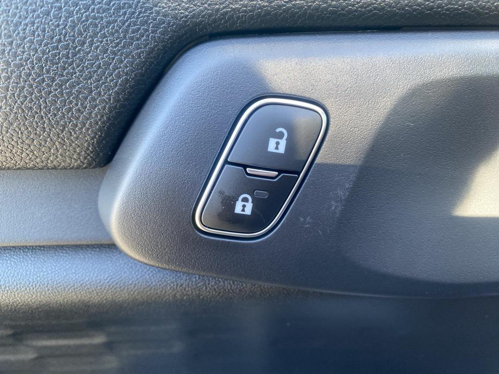 new 2025 Ford Ranger car, priced at $35,990