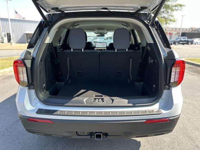 new 2025 Ford Explorer car, priced at $39,490