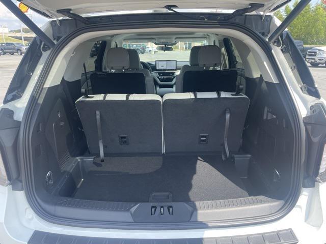 new 2025 Ford Explorer car, priced at $47,990