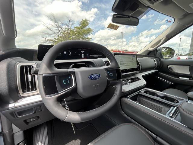 new 2025 Ford Expedition car, priced at $68,513