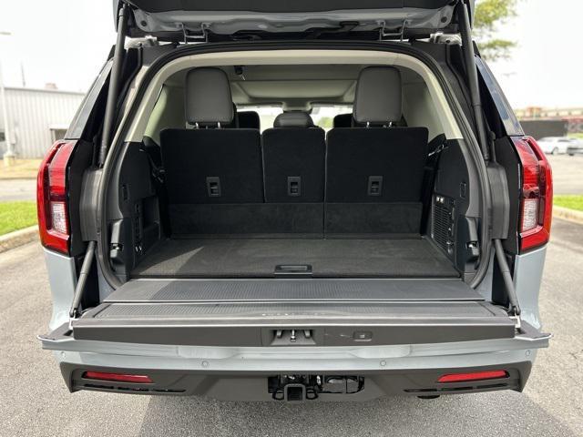 new 2025 Ford Expedition car, priced at $68,513