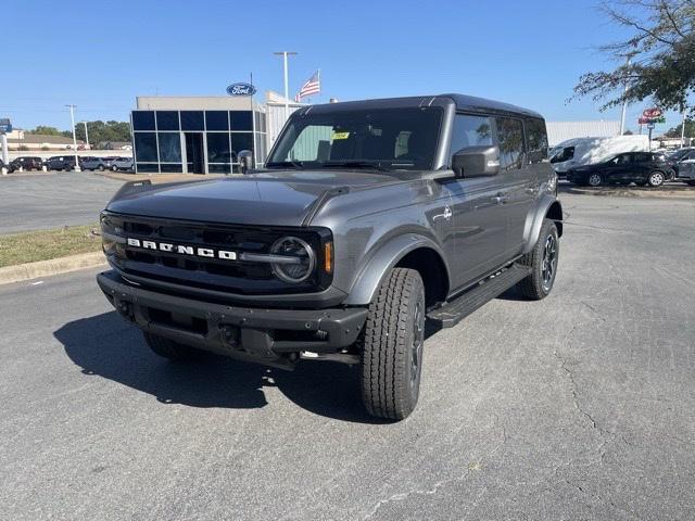 new 2024 Ford Bronco car, priced at $49,335