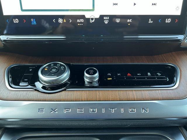 new 2025 Ford Expedition Max car, priced at $89,645