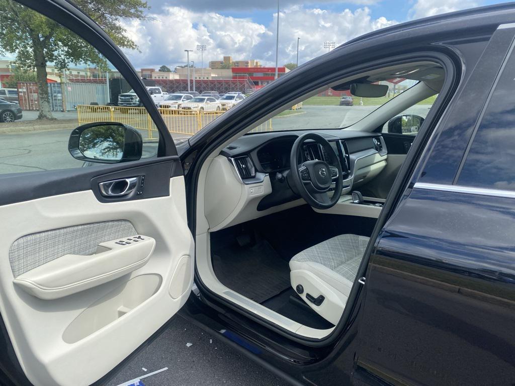 used 2022 Volvo XC60 car, priced at $25,094