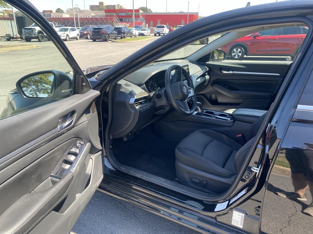 used 2023 Nissan Altima car, priced at $20,989