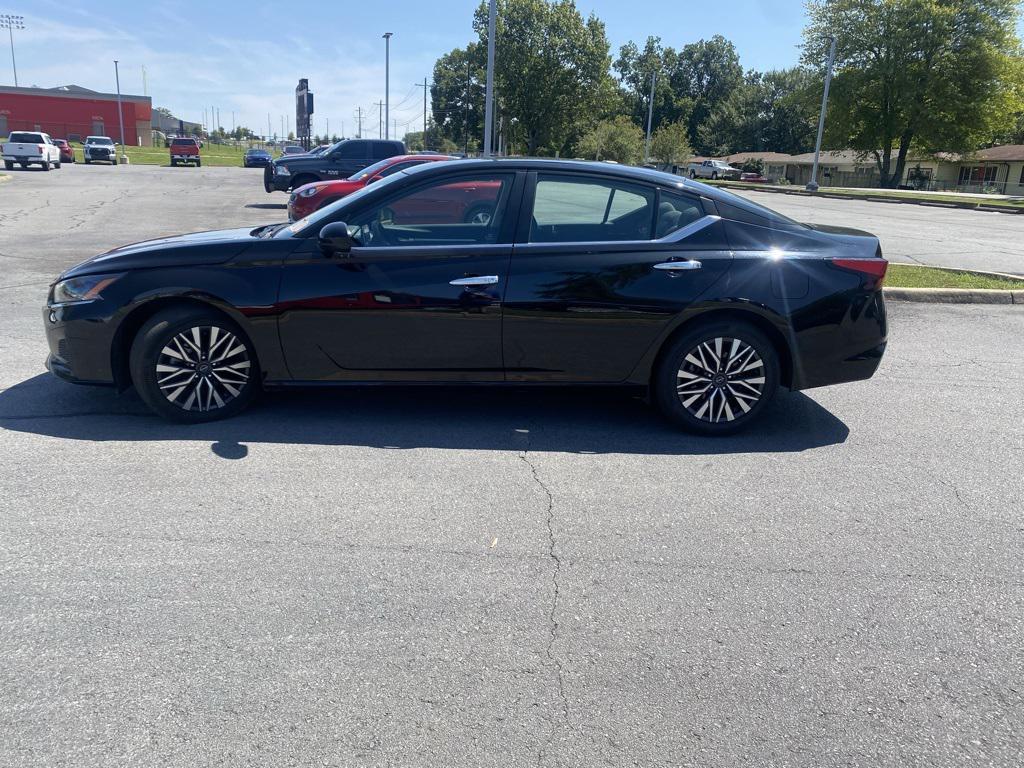 used 2023 Nissan Altima car, priced at $20,989