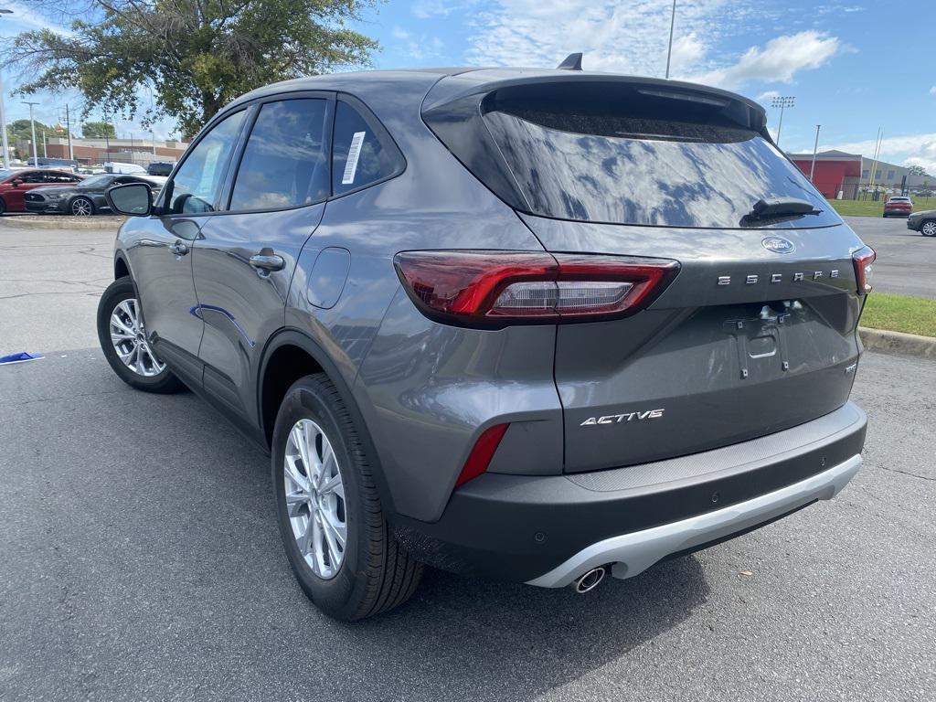 new 2026 Ford Escape car, priced at $31,990