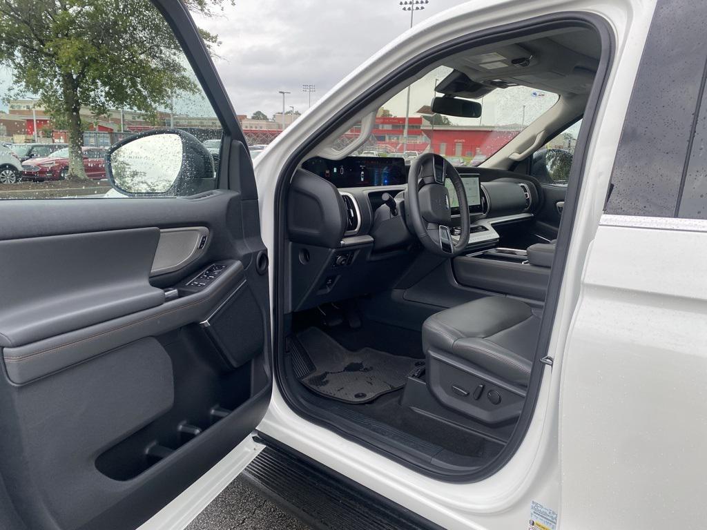 new 2025 Ford Expedition Max car, priced at $72,990