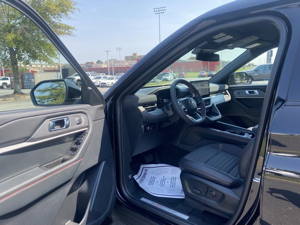 new 2025 Ford Explorer car, priced at $46,590