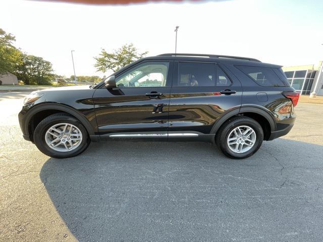 new 2025 Ford Explorer car, priced at $40,343