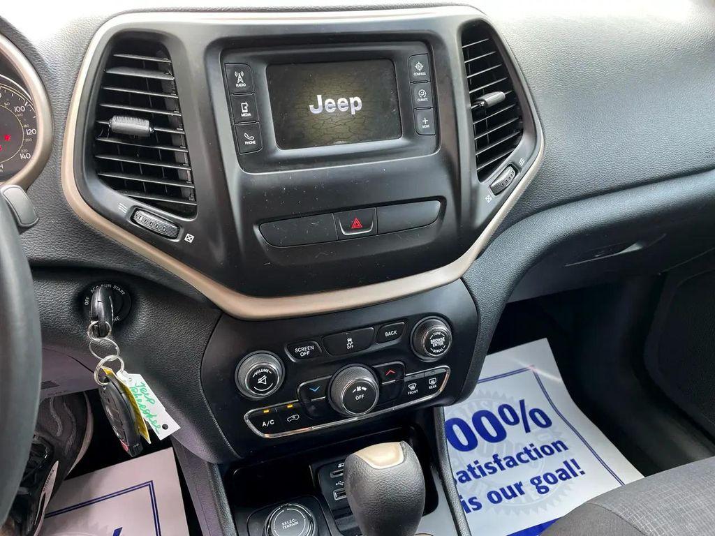 used 2015 Jeep Cherokee car, priced at $11,195