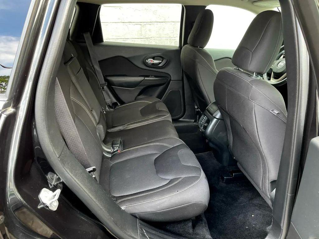 used 2015 Jeep Cherokee car, priced at $11,195