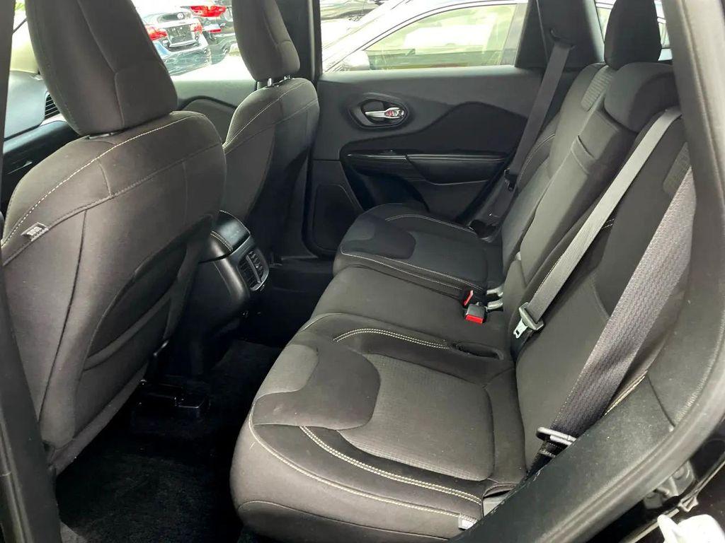 used 2015 Jeep Cherokee car, priced at $11,195