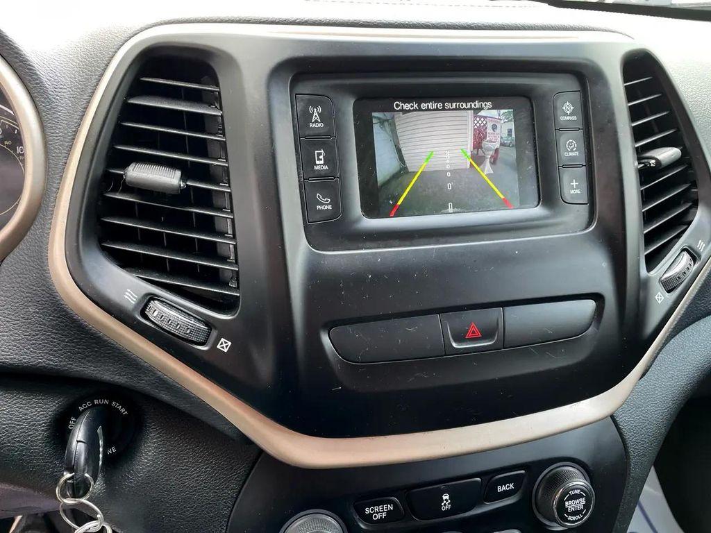 used 2015 Jeep Cherokee car, priced at $11,195