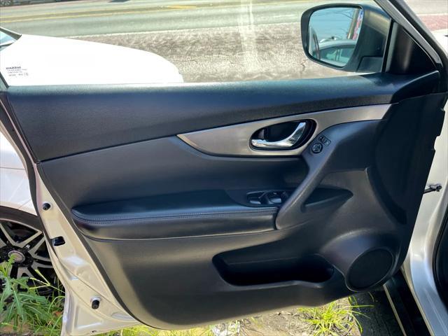 used 2015 Nissan Rogue car, priced at $11,995