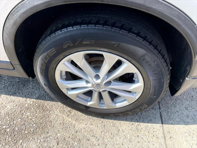 used 2015 Nissan Rogue car, priced at $11,995