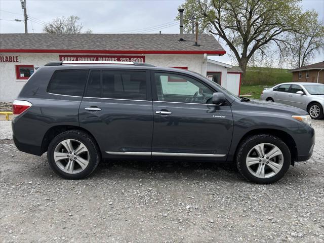 used 2013 Toyota Highlander car, priced at $17,988